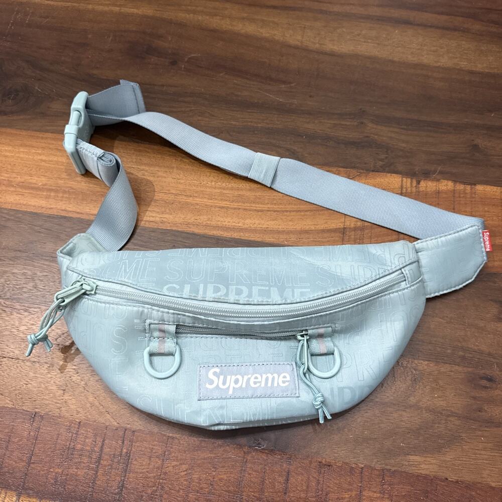 Supreme Men's Spring / Summer 19 Nylon Logo Waist Bag Ice Blue One Size